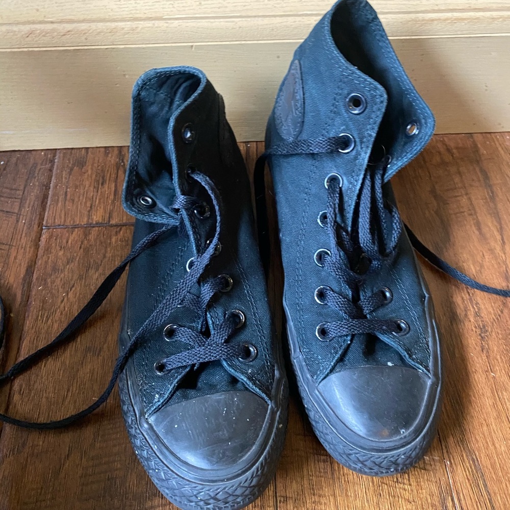 HIGH TOP CONVERSE ALL BLACK